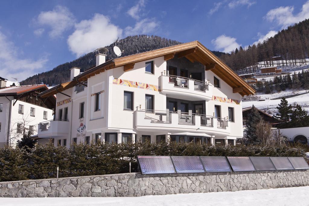 Apart Alpen Royal Nauders Buitenkant foto