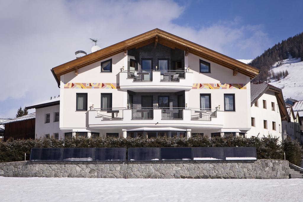 Apart Alpen Royal Nauders Buitenkant foto